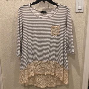 Striped hi lo top with lace trim
